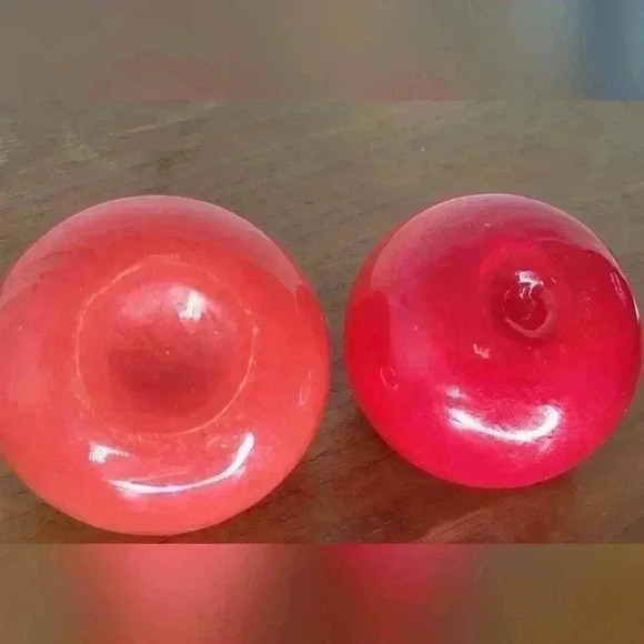 Vintage Art Glass Hand Blown Tomatoes Set of 2 Vegetable - Picture 2 of 6